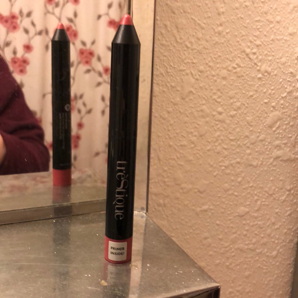 BRAND NEW trestique lipstick